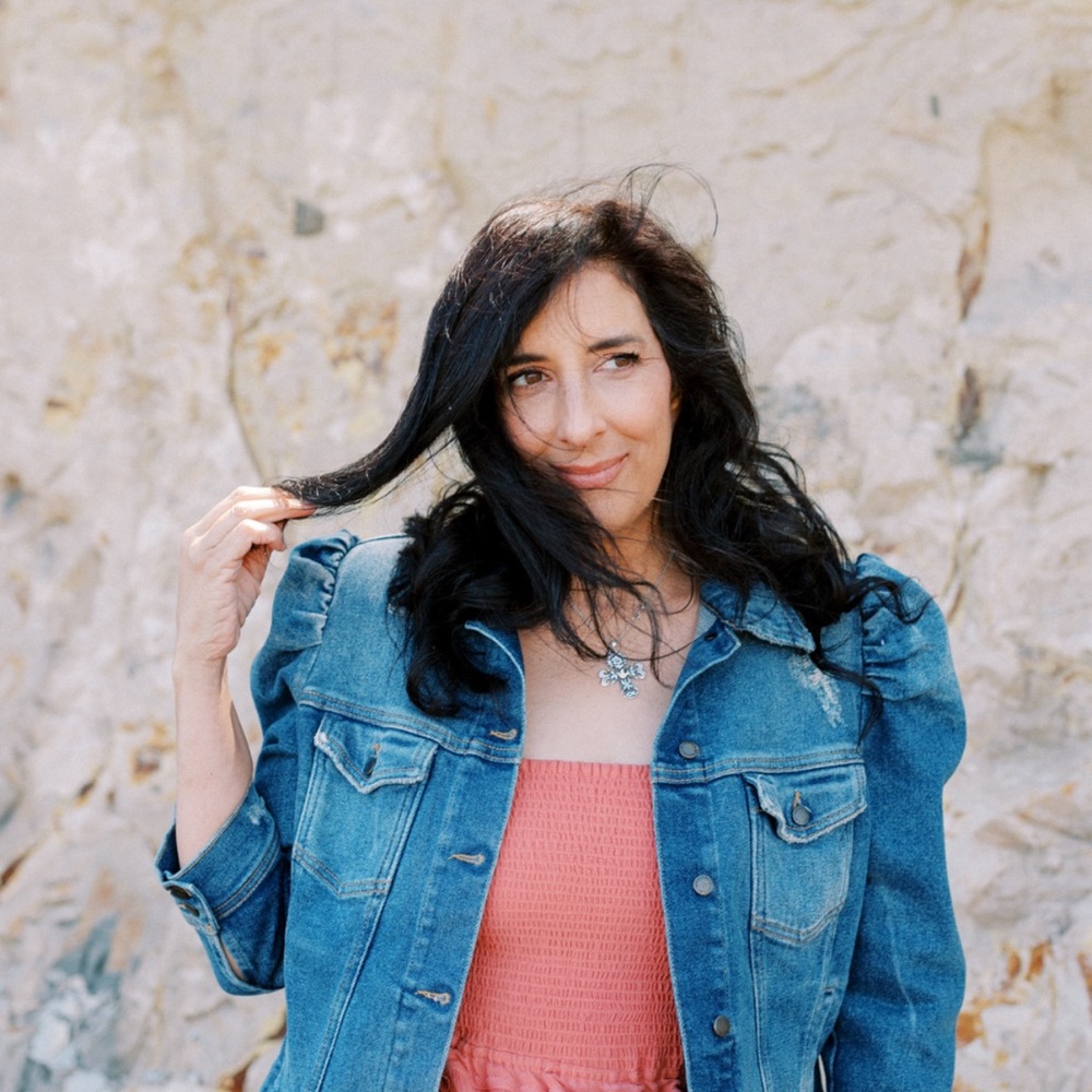 Meet your Posher, Monica